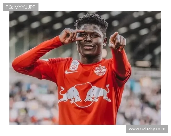 阿贾克斯接近签下萨尔茨堡红牛中场格鲁克加强球队实力